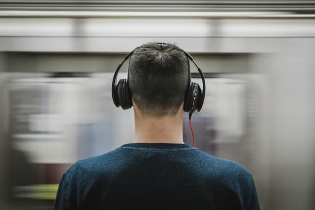 Wireless Noise Cancelling Headphones